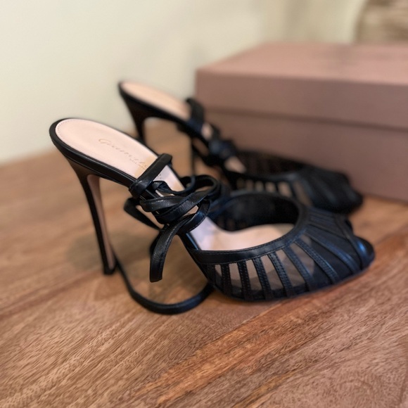 WORN ONCE* GIANVITO ROSSI Vitello lace up heels - Picture 4 of 7